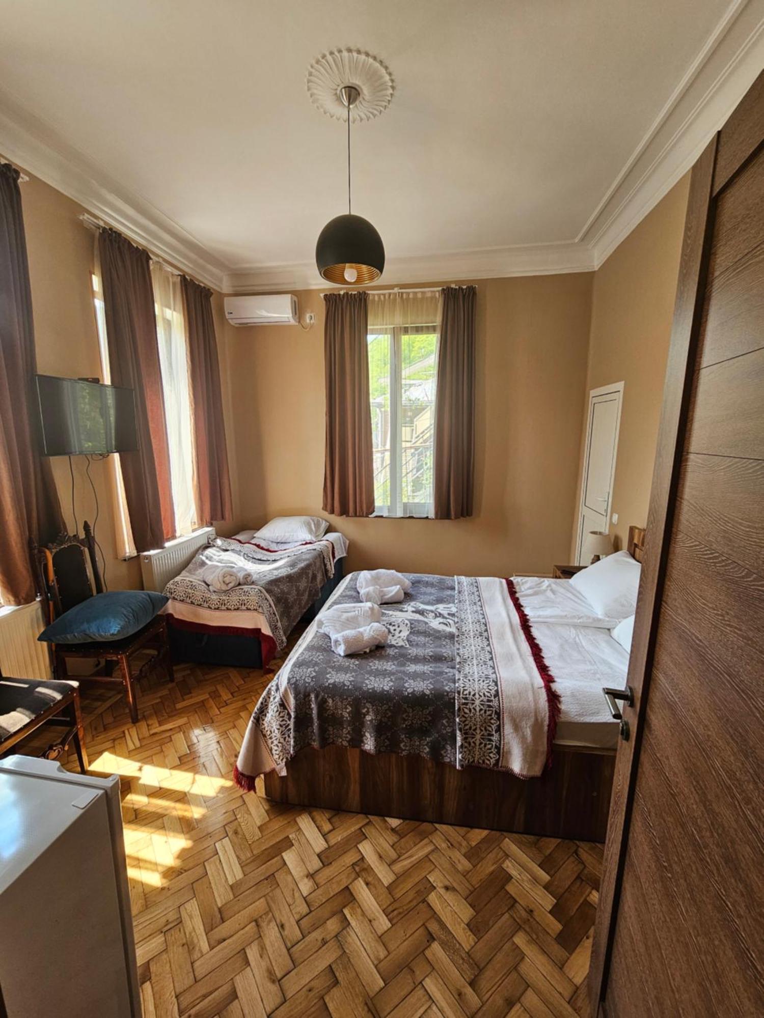 Shota'S Guest House Borjomi Eksteriør bilde